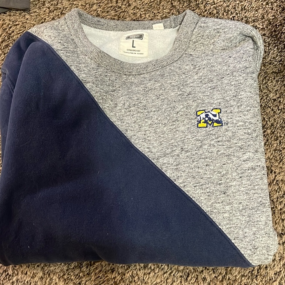Michigan Crew Neck- Men’s L
